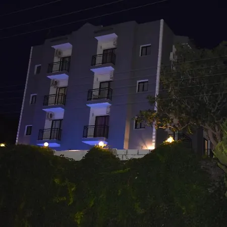 Papillon Hotel 3*