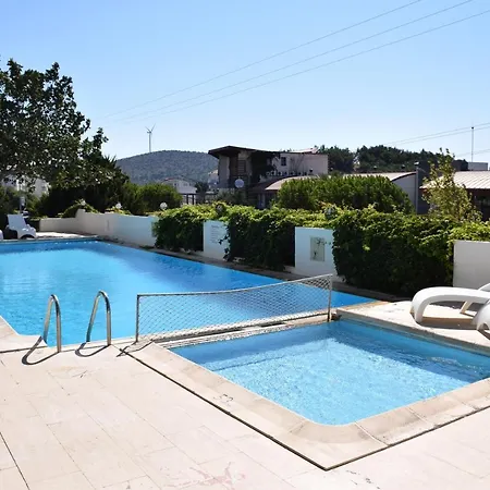 فندق Papillon Hotel Çeşme
