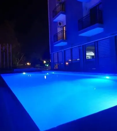 Papillon Hotel فندق Çeşme
